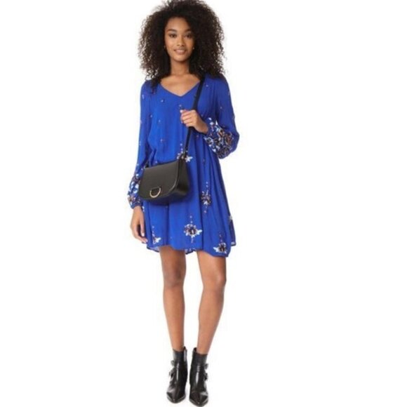 Free People Oxford Embroidered Blue Long Sleeve Cutout Back Mini Shift Dress M - Picture 3 of 16